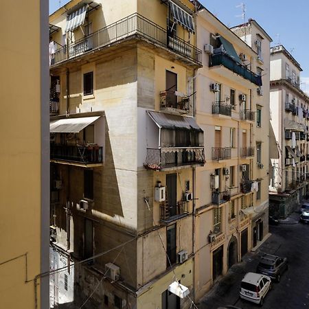 Caroline'S House Hotel Napoli Bagian luar foto