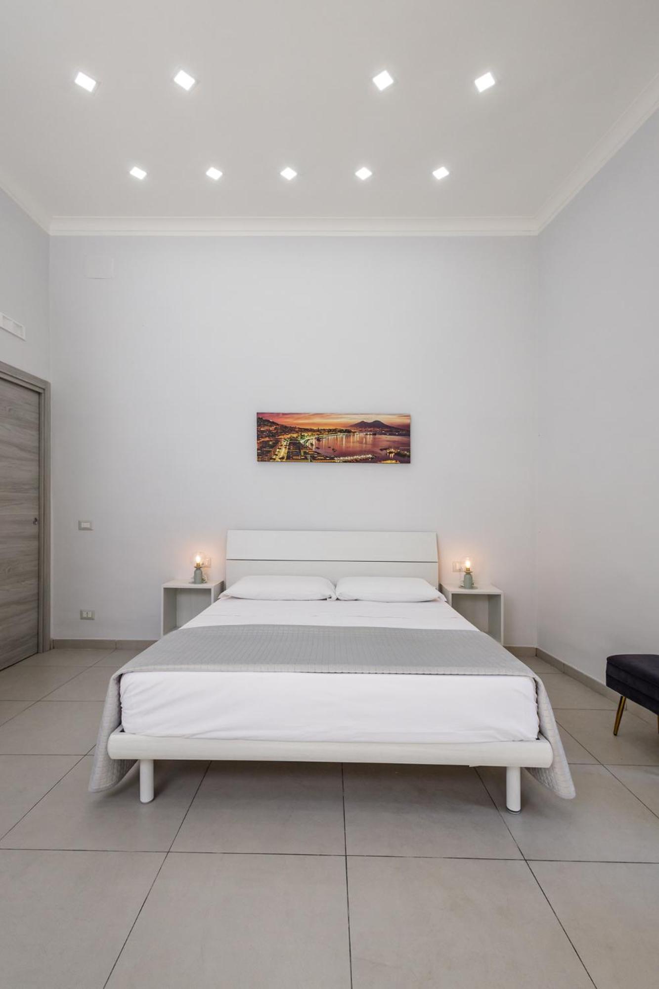 Caroline'S House Hotel Napoli Bagian luar foto
