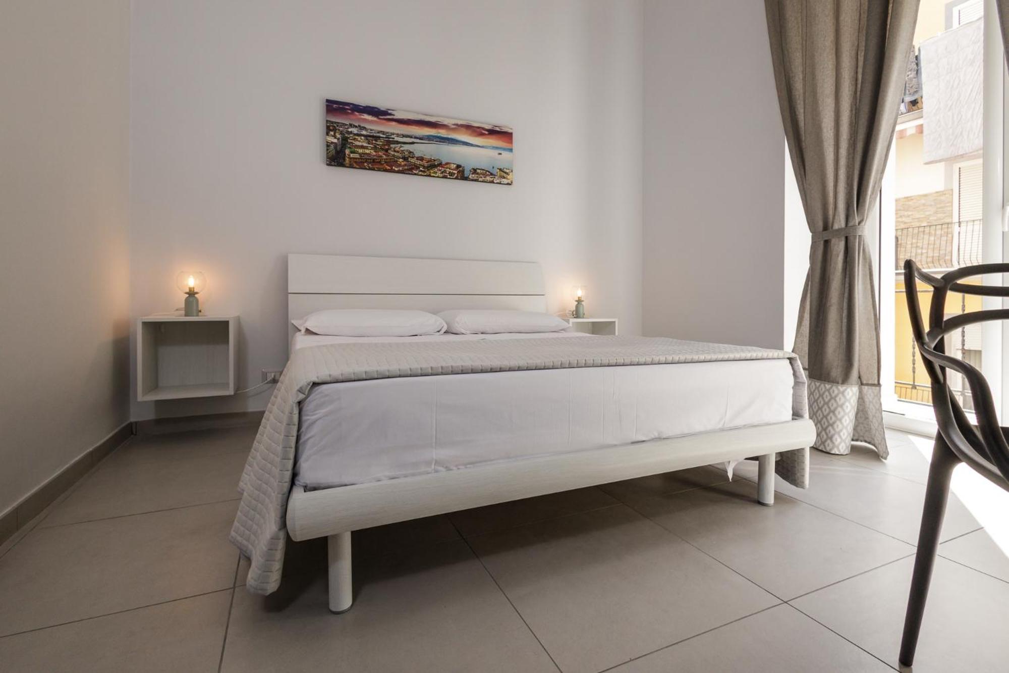 Caroline'S House Hotel Napoli Bagian luar foto